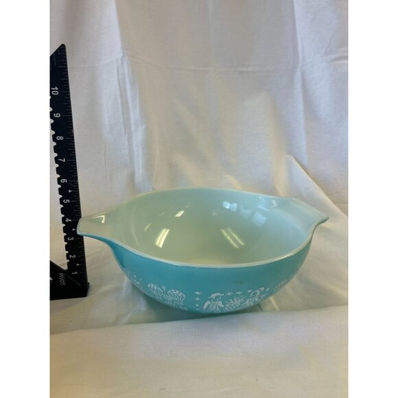Pyrex Cinderella Mixing Bowl Turquoise 2.5 Qt Farmhouse Pattern Vintage Glass - Picture 1 of 2